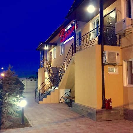 Voyazh Hotel Тараз Екстериор снимка