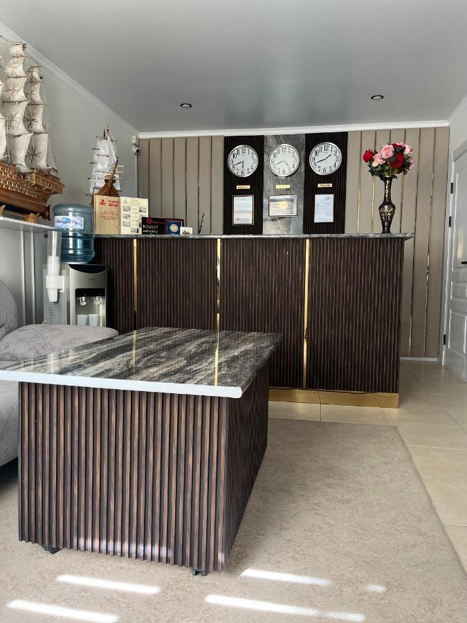 Voyazh Hotel Тараз Екстериор снимка